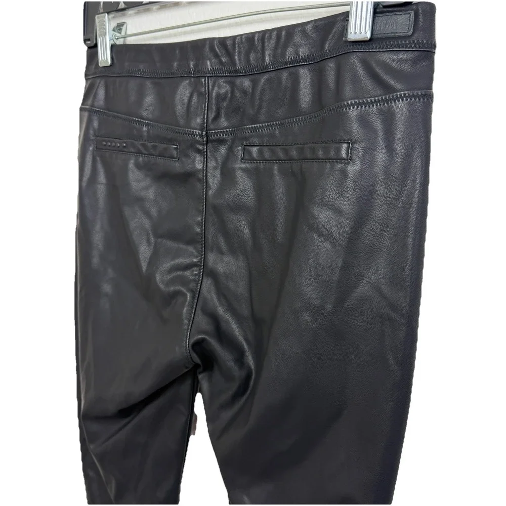 Blank NYC Black Faux Leather Pull‎ on Legging Size 29